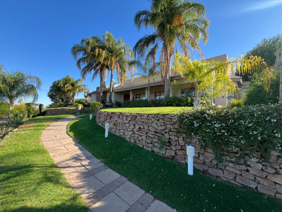 4 Bedroom Property for Sale in Keidebees Northern Cape